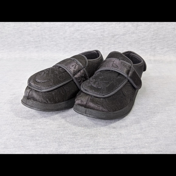 Foamtreads Physician L2 Black Satin Slippers - Picture 6 of 14